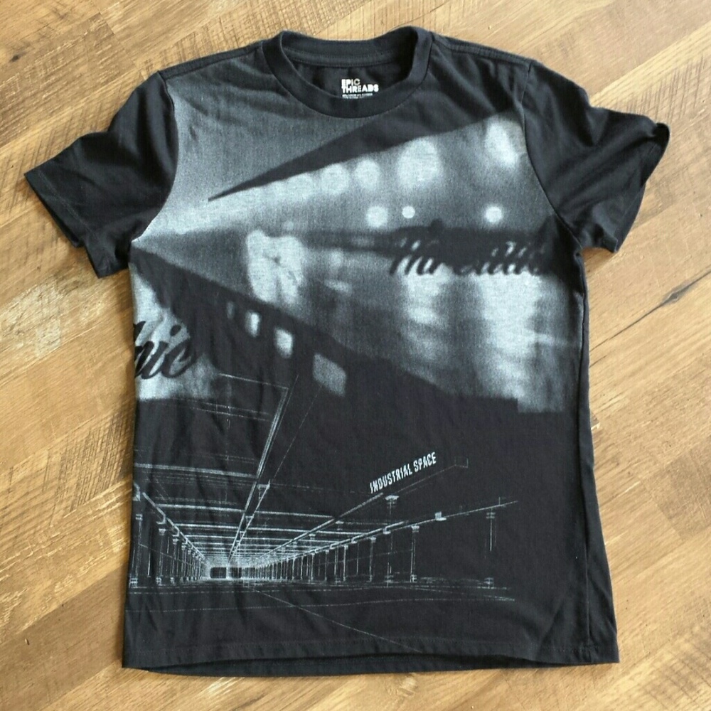 Epic threads tee